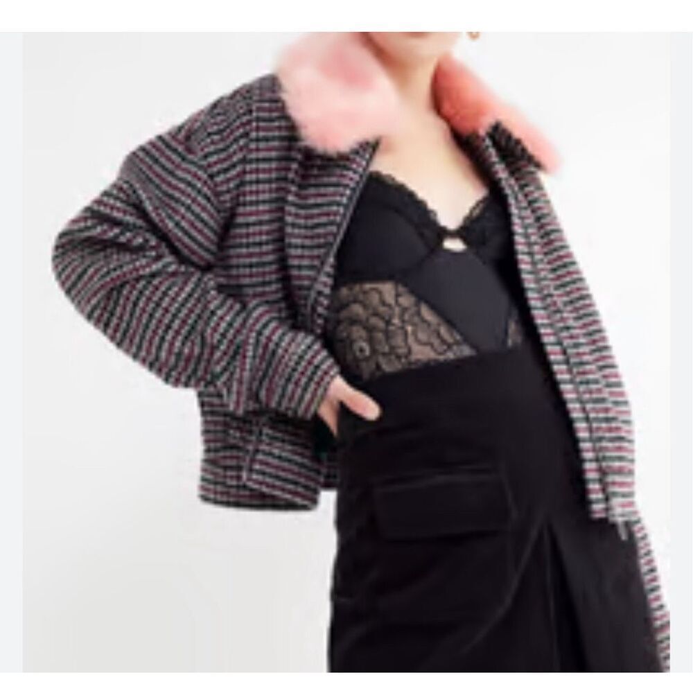 Urban outfitters Colette houndstooth pink fur collar jacket size small